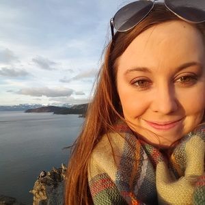 Meet your Posher, Alyson